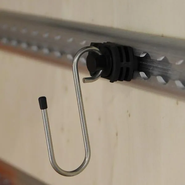 Pion simple noir avec crochet équipement pour utilitaire